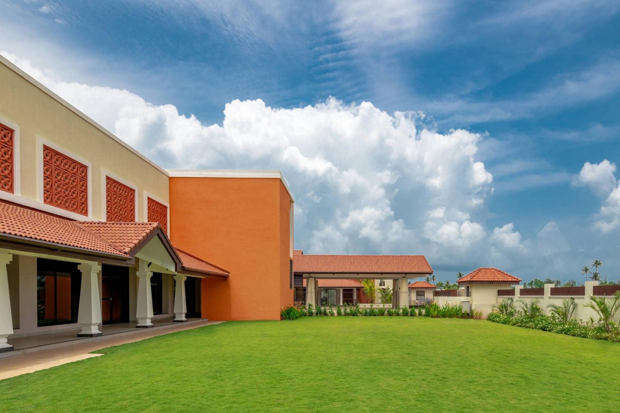 Fairfield By Marriott Goa Benaulim Otel Dış mekan fotoğraf